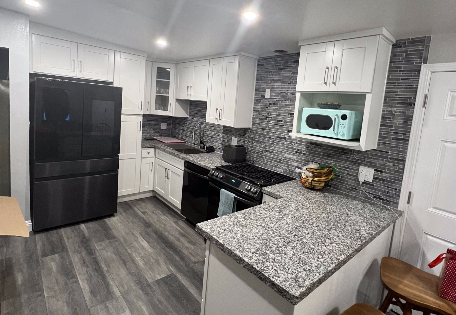 Glendale's Premier Kitchen Remodeling Experts - Payless
