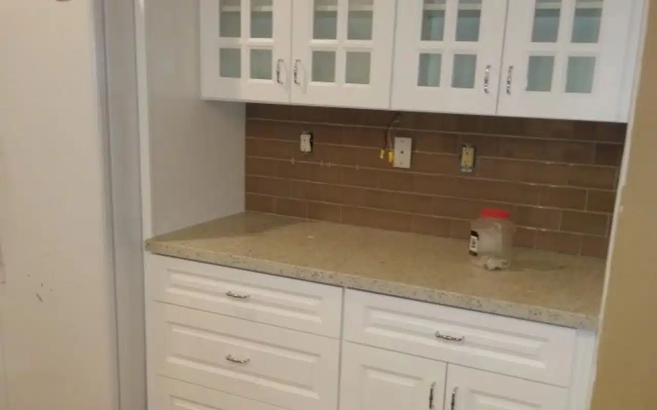 under cabinet lighting for brick backsplash
